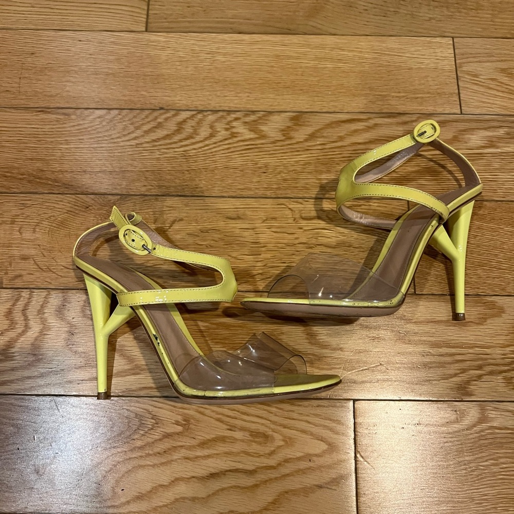 Gianvito Rossi Size 37